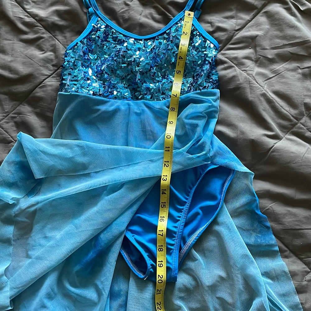 Dance costume - Picture 6 of 8